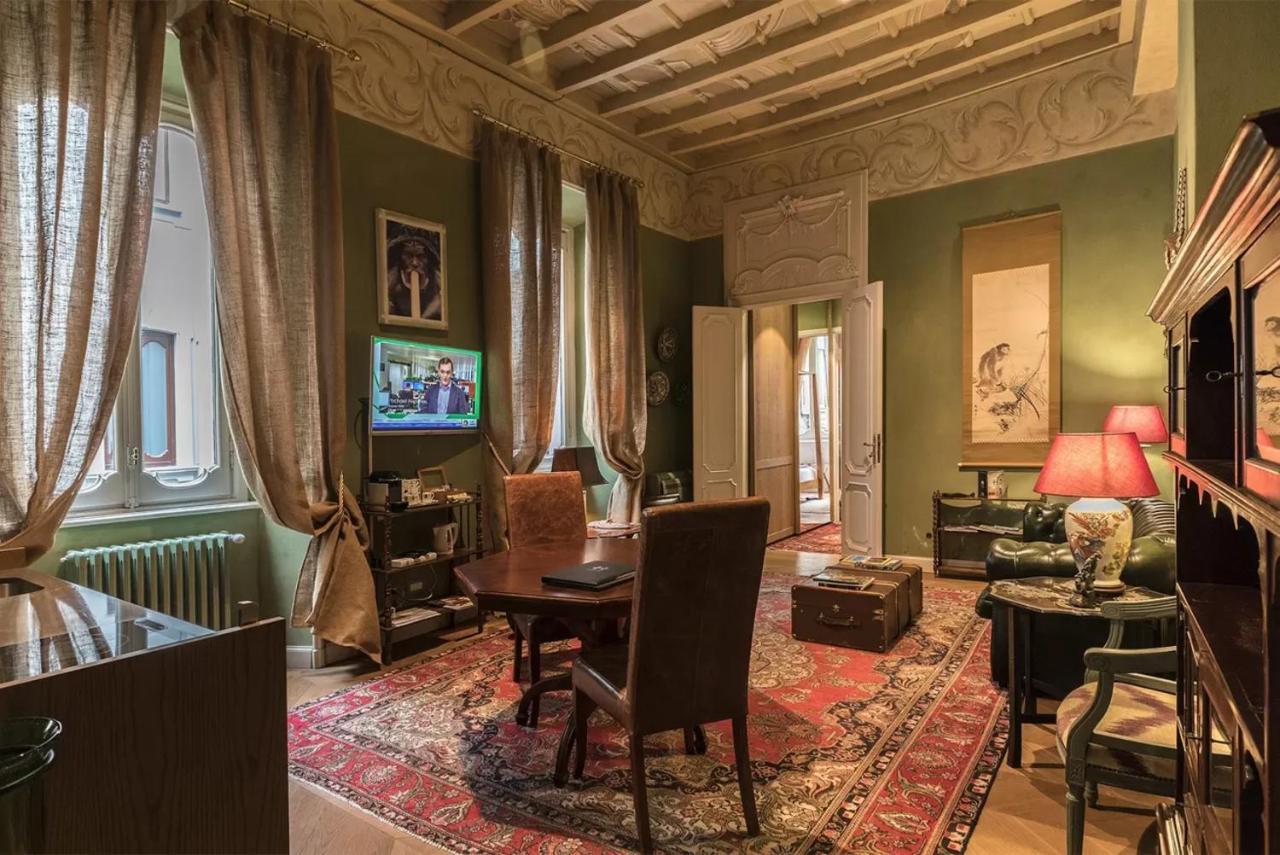 Italianway - Borgonuovo 12 Appartement Milaan Buitenkant foto